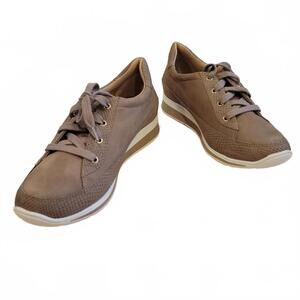 Walking Cradles Women's Leather Sneakers, Size 10, New w-box